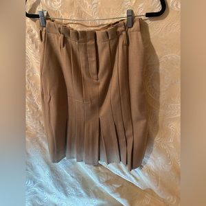 Philosophy size US 6 wool skirt in a camel color